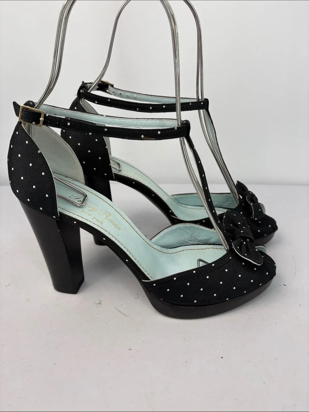 🥿 Tracy Reese Polka Dot fabric T-Strap Block Heel Pumps - Black